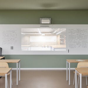 Chameleon Hybrid Projection Wall