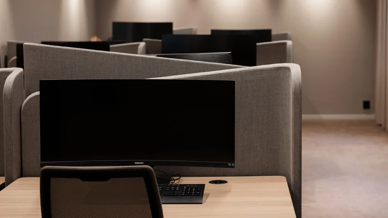 Reduce Noise in an open plan office with Zermat dividers by Zilenzio